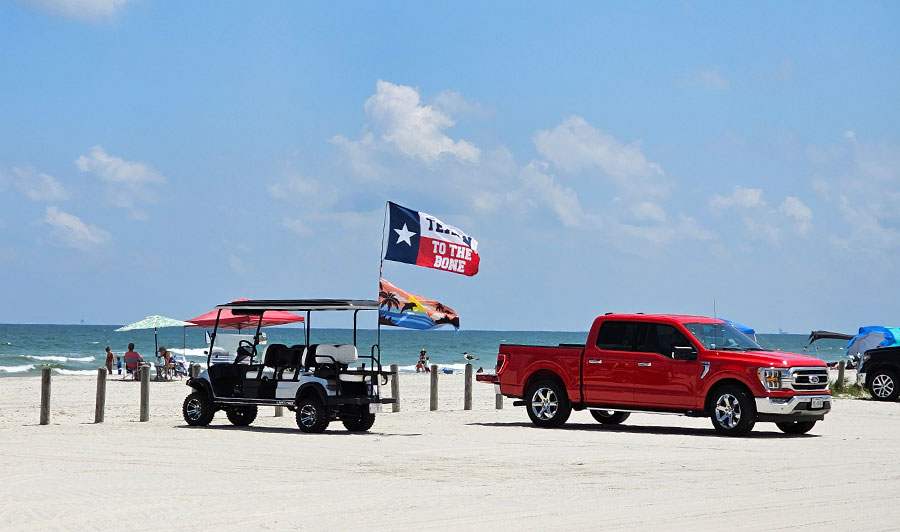 Mal den Beach entlangcruisen? Geht in Port Aransas, der Golf-Cart-Stadt!