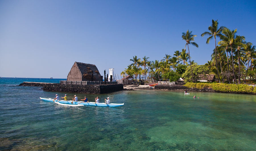 Kamakahonu Strand in Kailua-Kona, Hawaii Island